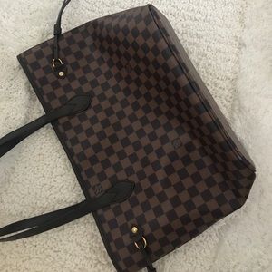 Louis Vuitton never full